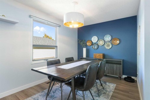 27 Deercrest Close Se, Calgary, AB - Indoor Photo Showing Dining Room