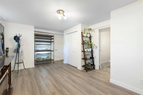 27 Deercrest Close Se, Calgary, AB - Indoor