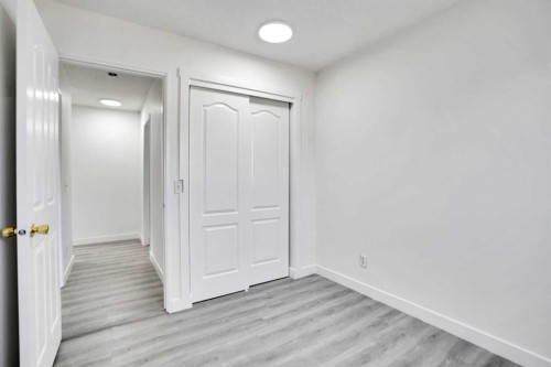 6032 Martingrove Road, Calgary, AB - Indoor Photo Showing Other Room