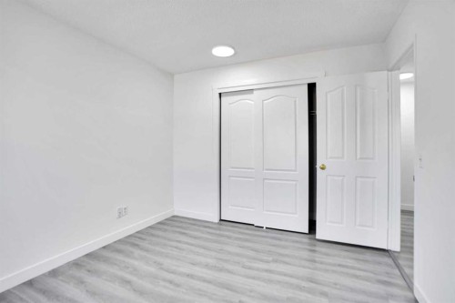 6032 Martingrove Road, Calgary, AB - Indoor Photo Showing Other Room