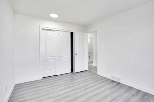 6032 Martingrove Road, Calgary, AB - Indoor Photo Showing Other Room