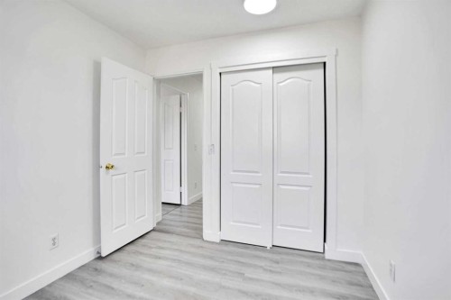 6032 Martingrove Road, Calgary, AB - Indoor Photo Showing Other Room
