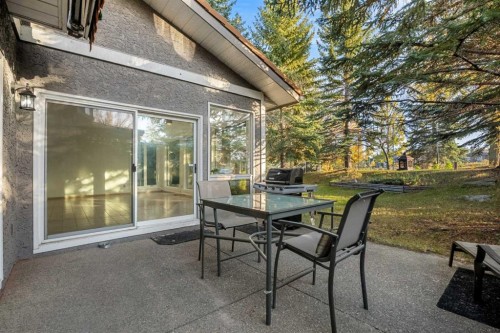 907 Shawnee Drive Sw, Calgary, AB - Outdoor With Deck Patio Veranda With Exterior