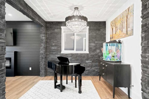 818 Edgefield Street, Strathmore, AB - Indoor Photo Showing Other Room