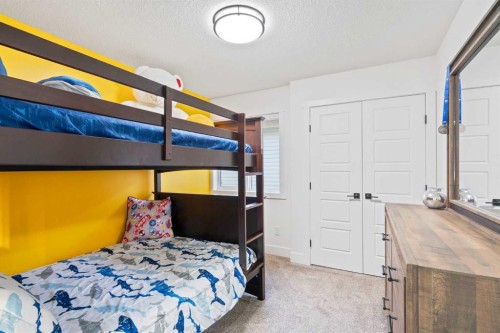 818 Edgefield Street, Strathmore, AB - Indoor Photo Showing Bedroom
