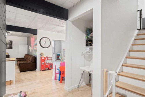 818 Edgefield Street, Strathmore, AB - Indoor Photo Showing Other Room