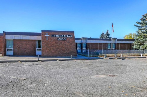 5219 Valiant Drive Nw, Calgary, AB - Outdoor