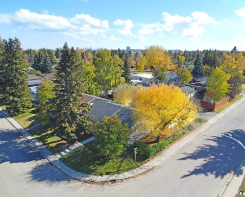 5219 Valiant Drive Nw, Calgary, AB - Outdoor With View