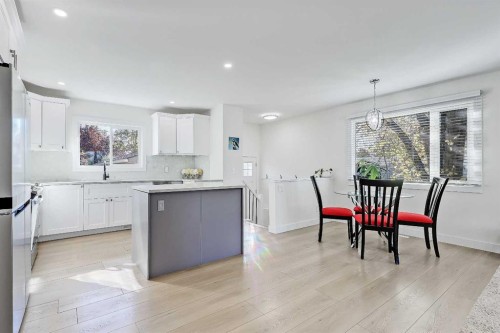 5219 Valiant Drive Nw, Calgary, AB - Indoor