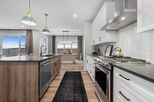 207 Brander Avenue, Langdon, AB - Indoor Photo Showing Kitchen With Upgraded Kitchen
