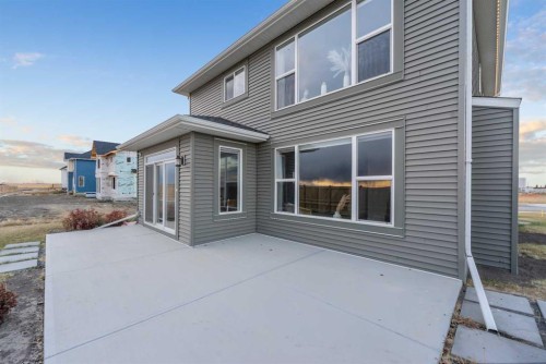 207 Brander Avenue, Langdon, AB - Outdoor