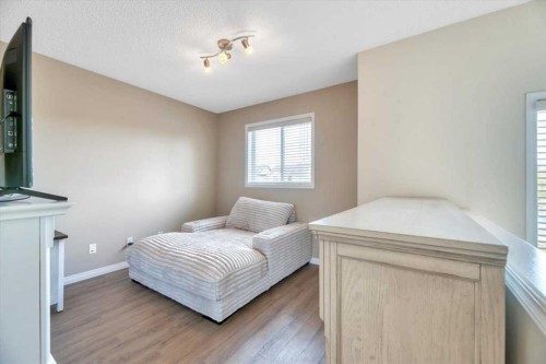 144 Prestwick Avenue, Calgary, AB - Indoor Photo Showing Bedroom