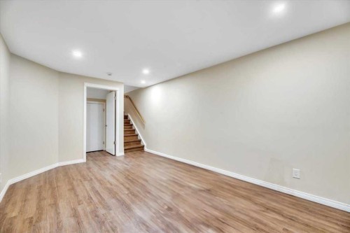 144 Prestwick Avenue, Calgary, AB - Indoor