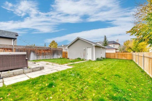 144 Prestwick Avenue, Calgary, AB - Outdoor