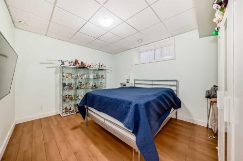 115 Mahogany Way Se, Calgary, AB - Indoor Photo Showing Bedroom