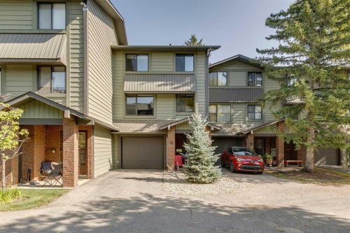 11-10030 Oakmoor Way Sw, Calgary, AB - Outdoor With Facade