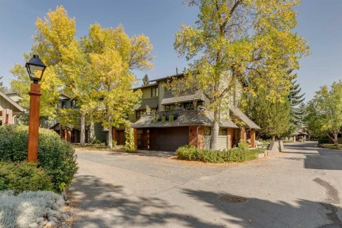 11-10030 Oakmoor Way Sw, Calgary, AB - Outdoor With Facade