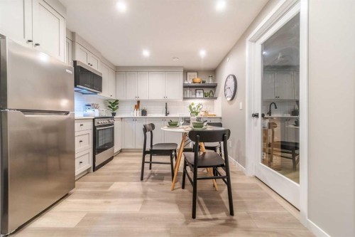 191 Lucas Common Nw, Calgary, AB - Indoor Photo Showing Kitchen With Upgraded Kitchen