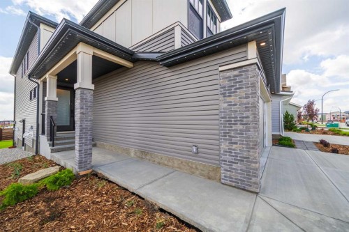 191 Lucas Common Nw, Calgary, AB - Outdoor