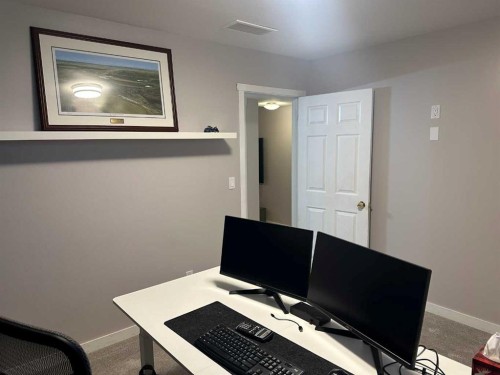 64 Elgin Meadows Manor Se, Calgary, AB - Indoor