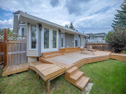477 72 Avenue Ne, Calgary, AB - Outdoor With Deck Patio Veranda With Exterior