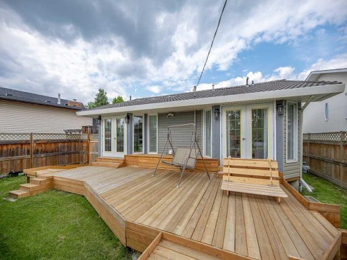 477 72 Avenue Ne, Calgary, AB - Outdoor With Deck Patio Veranda With Exterior