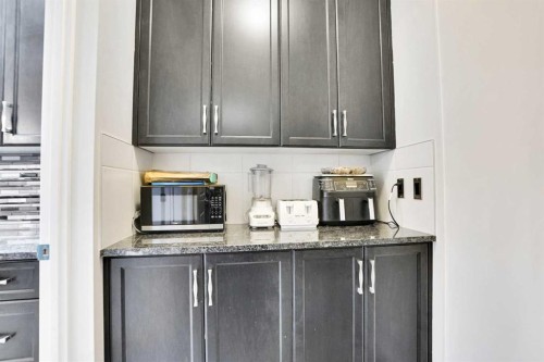 151 Skyview Point Road Ne, Calgary, AB - Indoor Photo Showing Kitchen