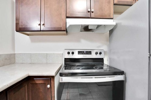 151 Skyview Point Road Ne, Calgary, AB - Indoor Photo Showing Kitchen