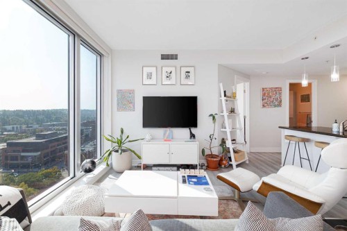 1702-817 15 Avenue Sw, Calgary, AB - Indoor Photo Showing Living Room