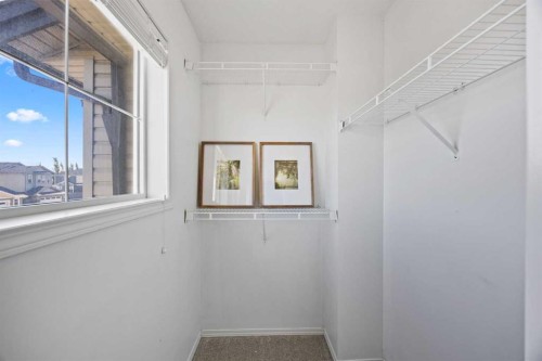 201-2066 Luxstone Boulevard Sw, Airdrie, AB - Indoor