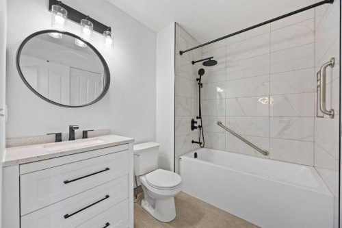 201-2066 Luxstone Boulevard Sw, Airdrie, AB - Indoor Photo Showing Bathroom