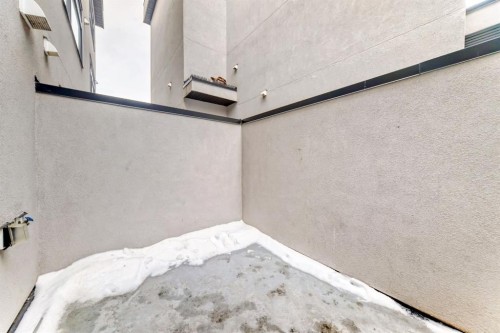 108-1632 20 Avenue Nw, Calgary, AB - 