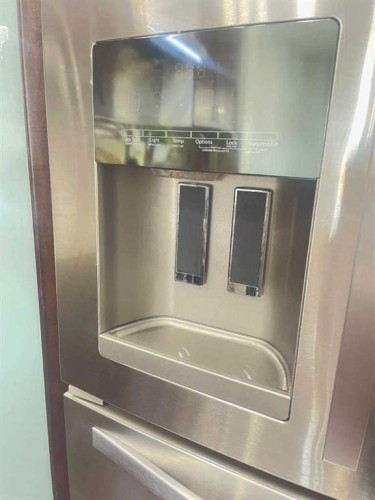 165 Hillcrest Drive Sw, Airdrie, AB - Indoor Photo Showing Bathroom