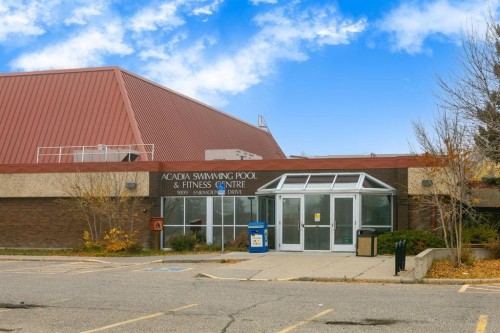 90 Allandale Close Se, Calgary, AB - Outdoor