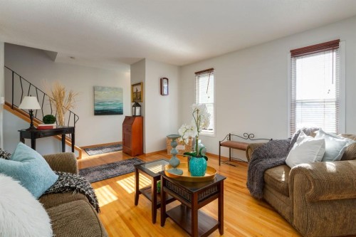 90 Allandale Close Se, Calgary, AB - Indoor Photo Showing Living Room