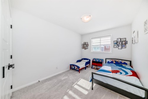215 148 Avenue Nw, Calgary, AB - Indoor