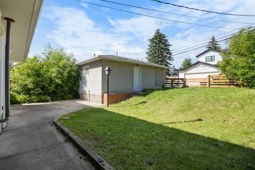 2636 34 Avenue Nw, Calgary, AB - Outdoor