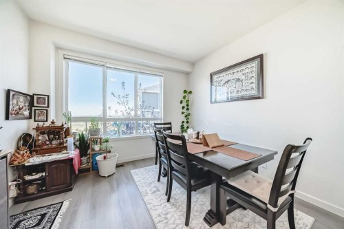 122 Sherwood Lane Nw, Calgary, AB - Indoor Photo Showing Dining Room