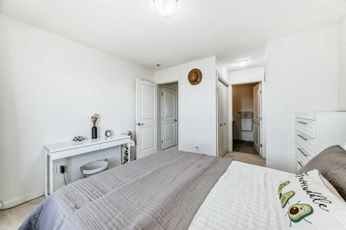 122 Sherwood Lane Nw, Calgary, AB - Indoor Photo Showing Bedroom