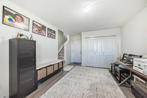 122 Sherwood Lane Nw, Calgary, AB - Indoor Photo Showing Other Room