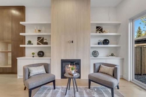 5020 21A Street Sw, Calgary, AB - Indoor With Fireplace
