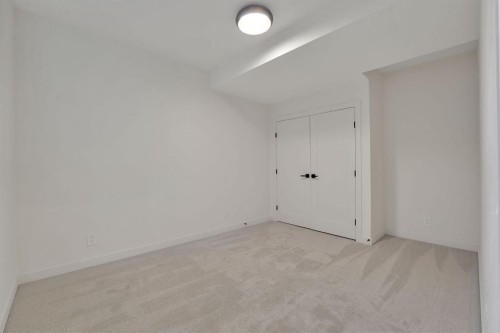 5020 21A Street Sw, Calgary, AB - Indoor Photo Showing Other Room