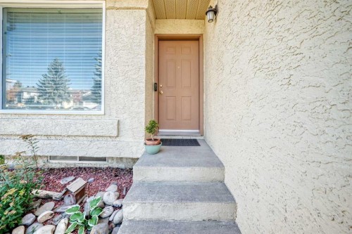 20 Rivergreen Crescent Se, Calgary, AB - Outdoor