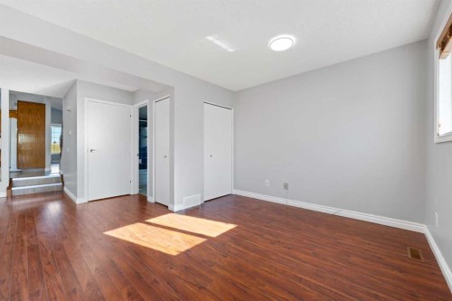 336 Whitworth Way Ne, Calgary, AB - Indoor Photo Showing Other Room