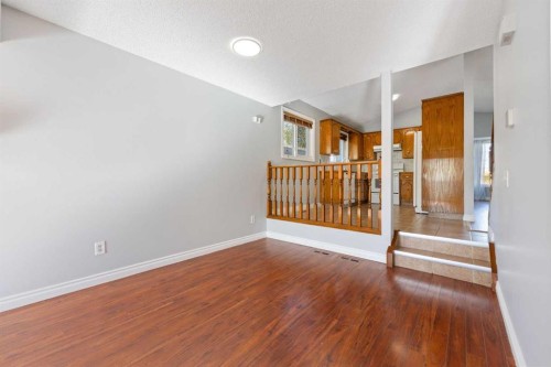 336 Whitworth Way Ne, Calgary, AB - Indoor Photo Showing Other Room