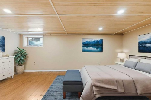 336 Whitworth Way Ne, Calgary, AB - Indoor Photo Showing Bedroom