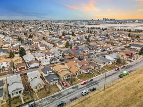 336 Whitworth Way Ne, Calgary, AB - Outdoor With View