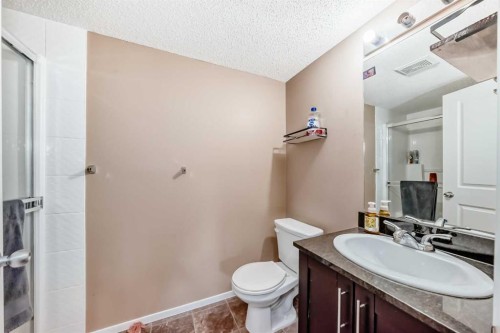2324-81 Legacy Boulevard Se, Calgary, AB - Indoor Photo Showing Bathroom