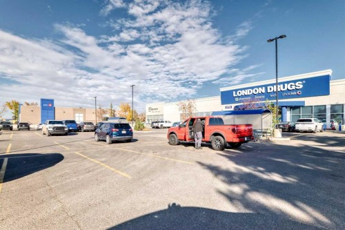 8201-403 Mackenzie Way Sw, Airdrie, AB - Outdoor