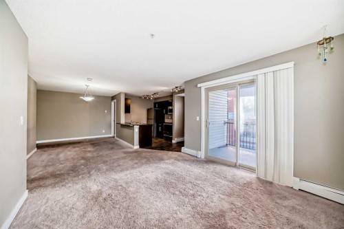 8201-403 Mackenzie Way Sw, Airdrie, AB - Indoor